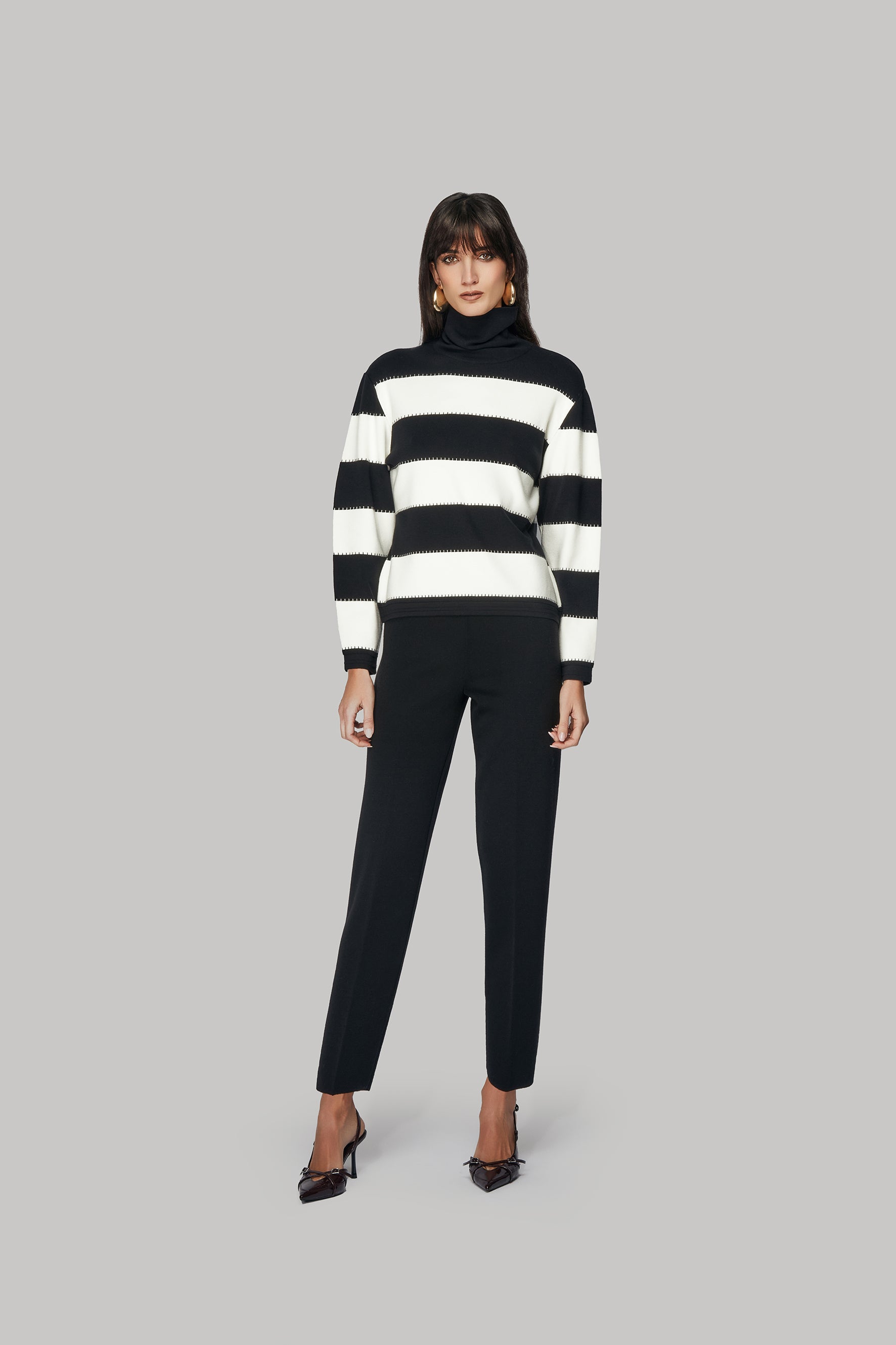 Collo alto rigato irregolare 2 colori